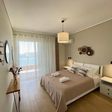 Dreamy Overlooking The Sea Apartment
